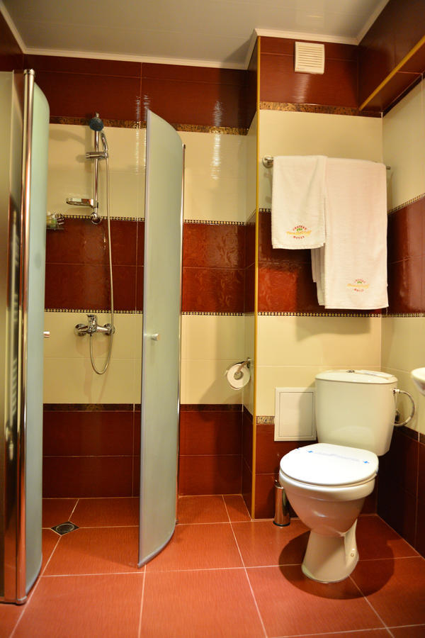 Chateau-Hotel Trendafiloff -B&B Chirpan Pokoj fotografie